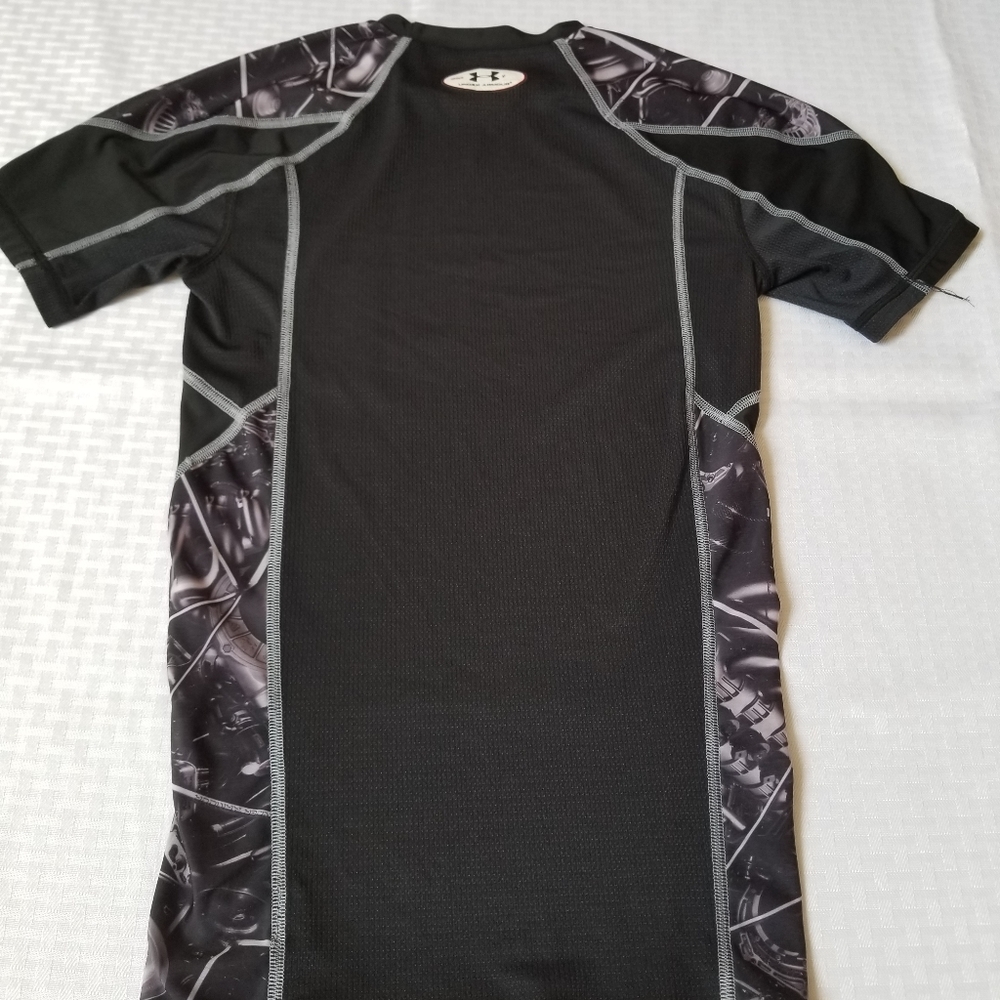 Black ladies Under Armour  Compression Short Sleev